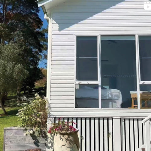 Mini House Tour with Lisa Messenger